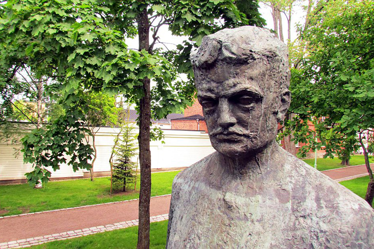 Памятник Сибелиусу в Хямеэнлинна. Фото: flickr.com