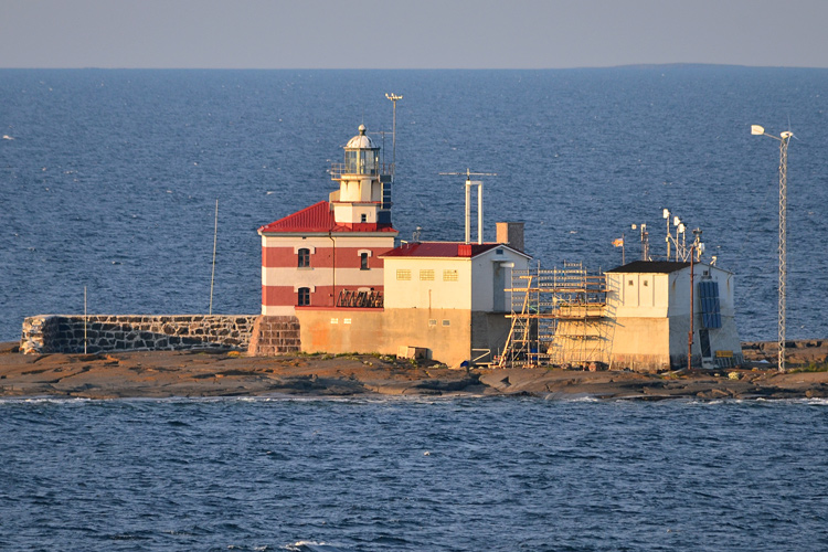 Маяк на острове Märket служит 134 года! Фото: wikimedia.org