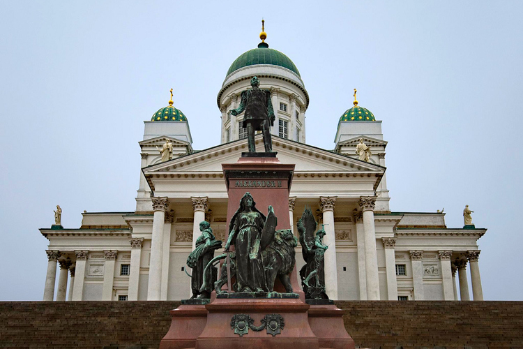 Памятник Александру II на Сенатской площади