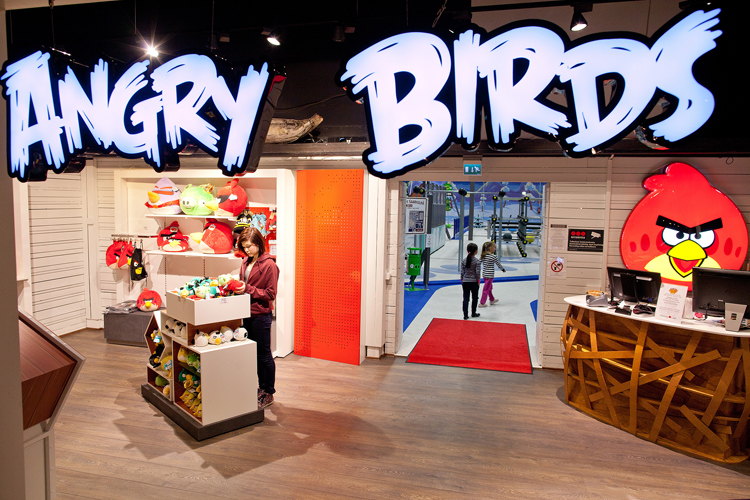 Игра Angry Birds, выпущенная компанией Rovio. Фото: slashgear.com