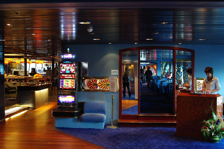 Финляндия казино отель игровой фон в казино