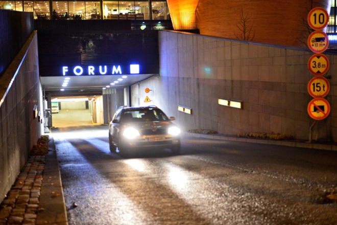 Подземная парковка универмага Forum