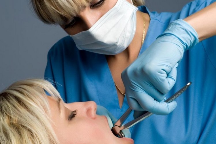 Экстренная стоматологическая помощь