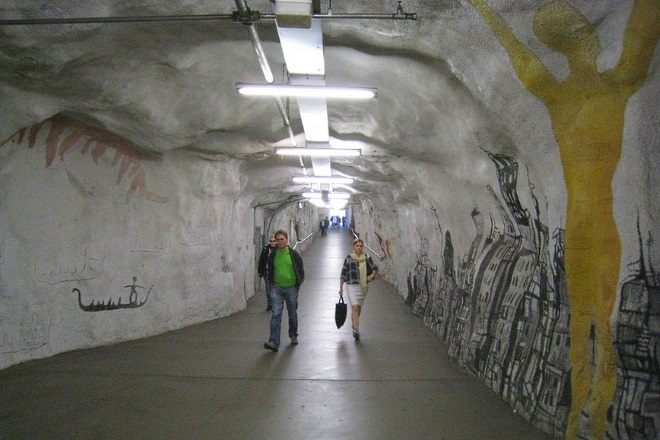 Подземный пешеходный туннель в Хельсинки. Фото: flickr.com