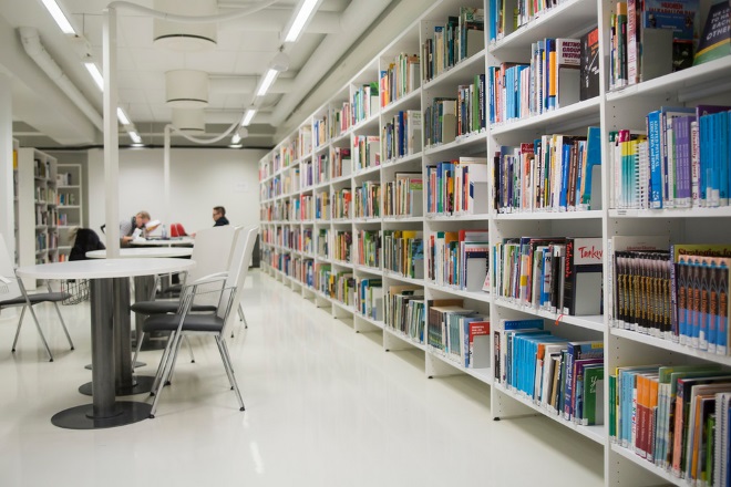 Библиотека кампуса Лахтинского университета