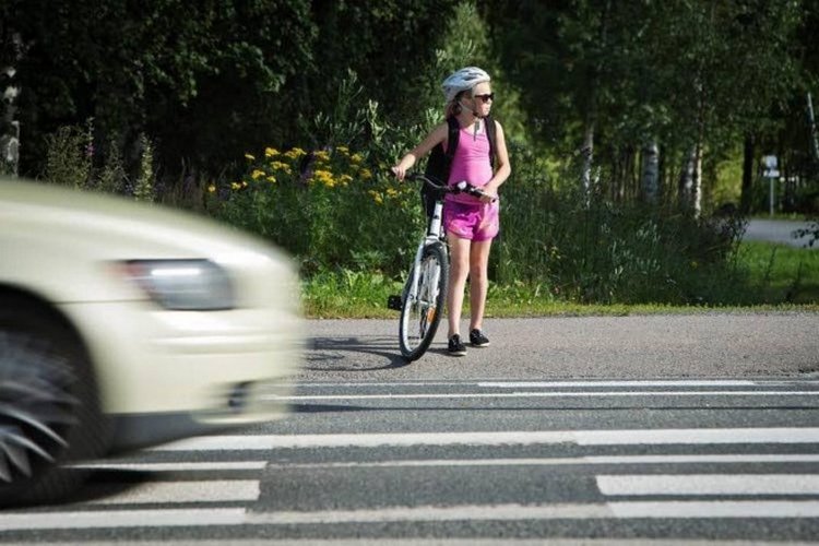 Для пешеходов и велосипедистов