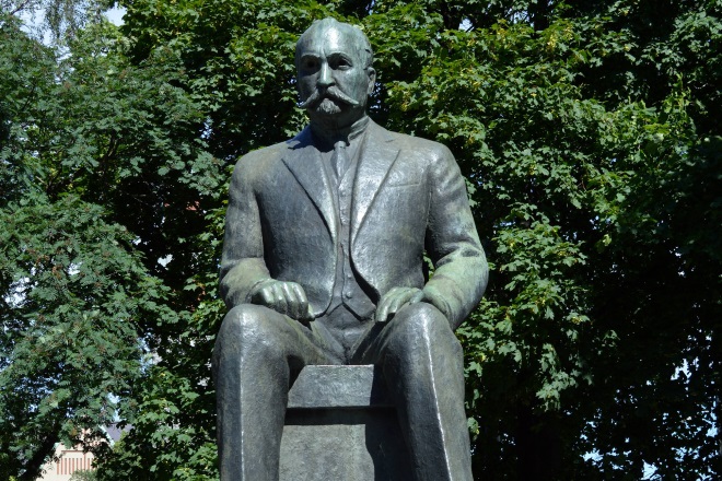 Памятник президенту Кюёсти Каллио