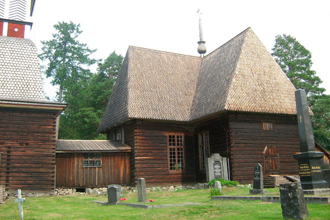 Старинная деревянная церковь в Петяявеси, построенная в 1764 году.